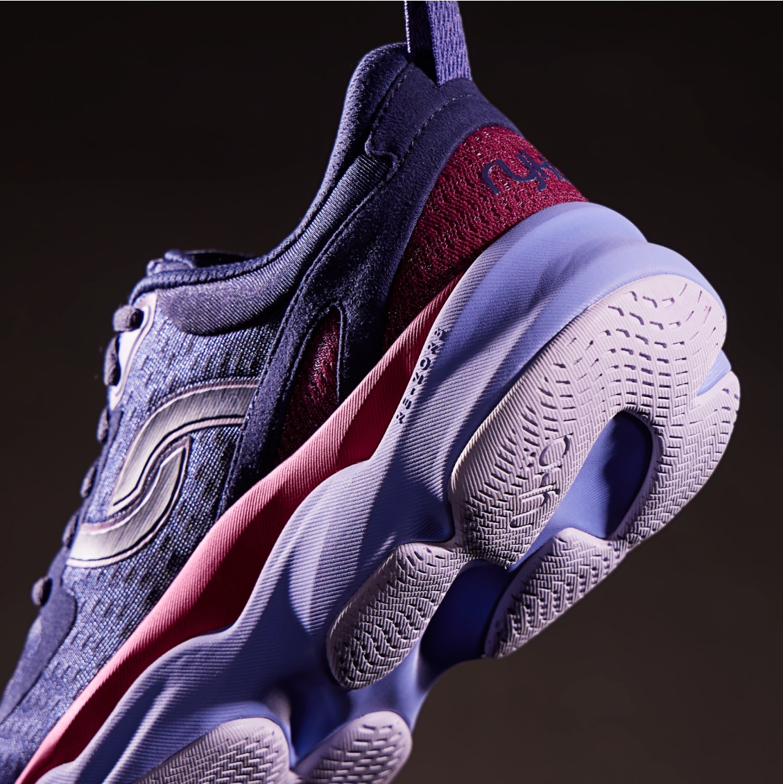 sideview of a Rykä Rezorb shoe