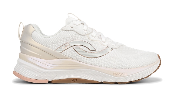 an Uplift LX Rykä shoe