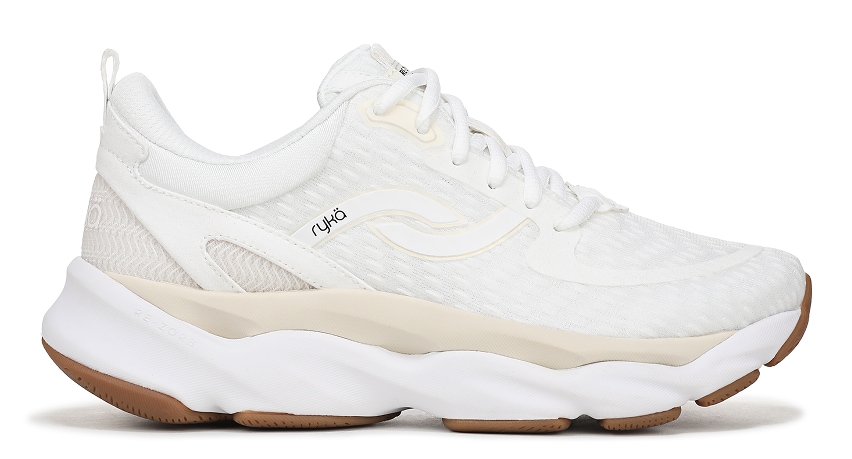 a white Rykä Rezorb Max sneaker shoe