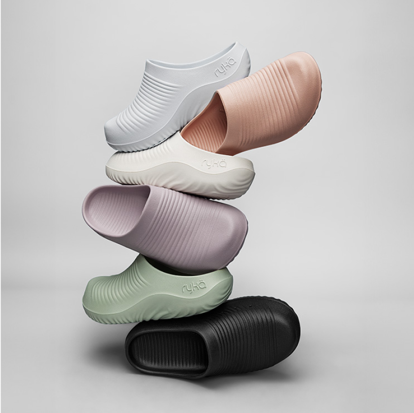 Various colors of Rykä Echo Clog shoes