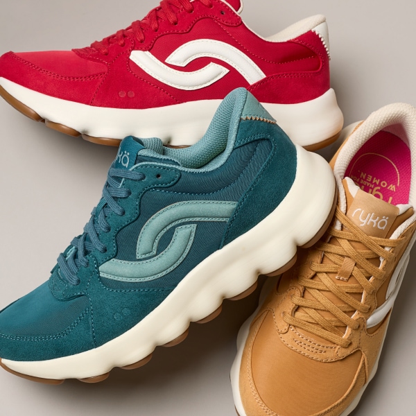 Three Podflow Retro single shoes in different colors