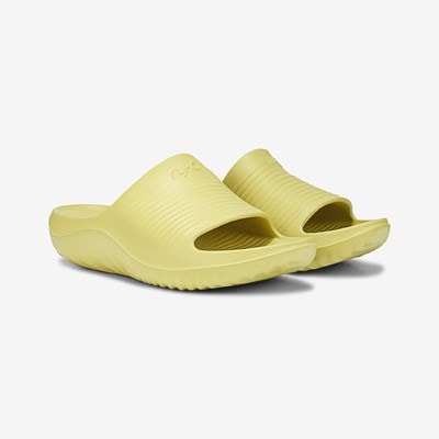 Women's Recovery Sandals & Clogs