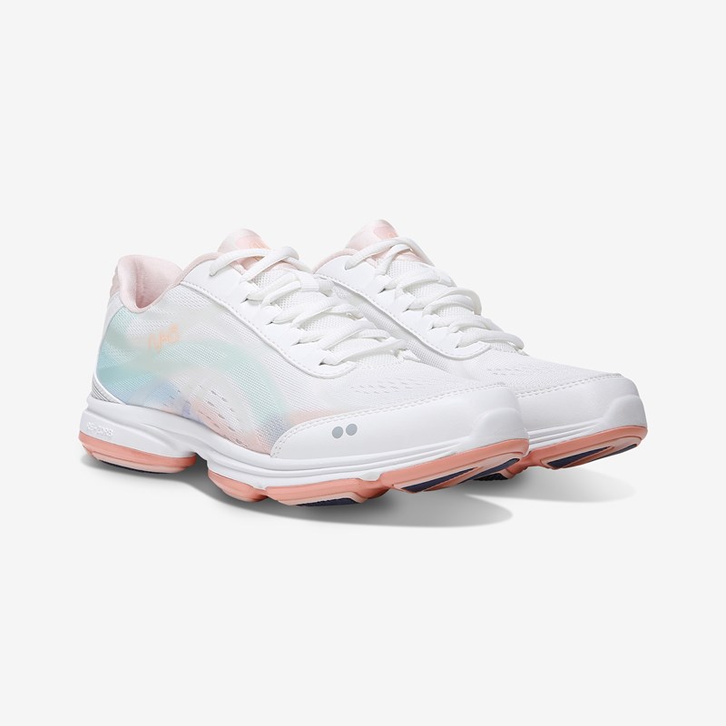 devotion plus 3 walking shoe