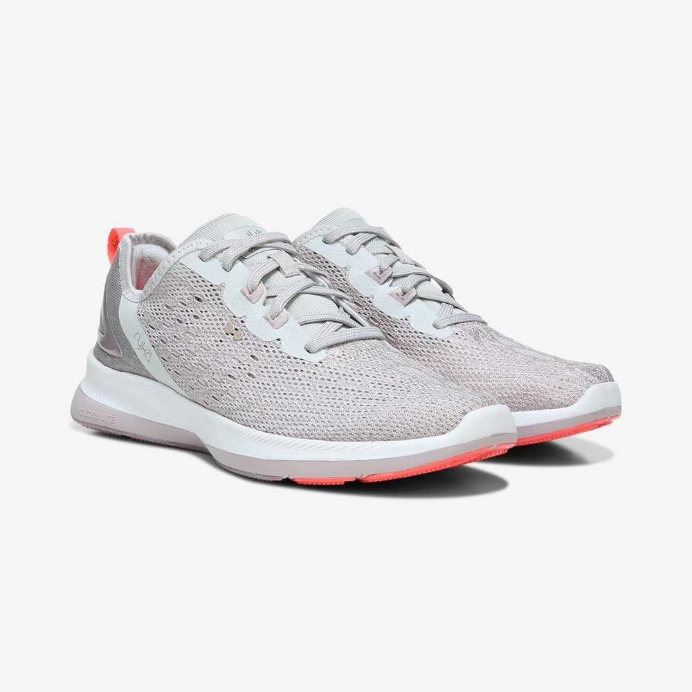 Ryk Dauntless Sneaker Womens Sneakers