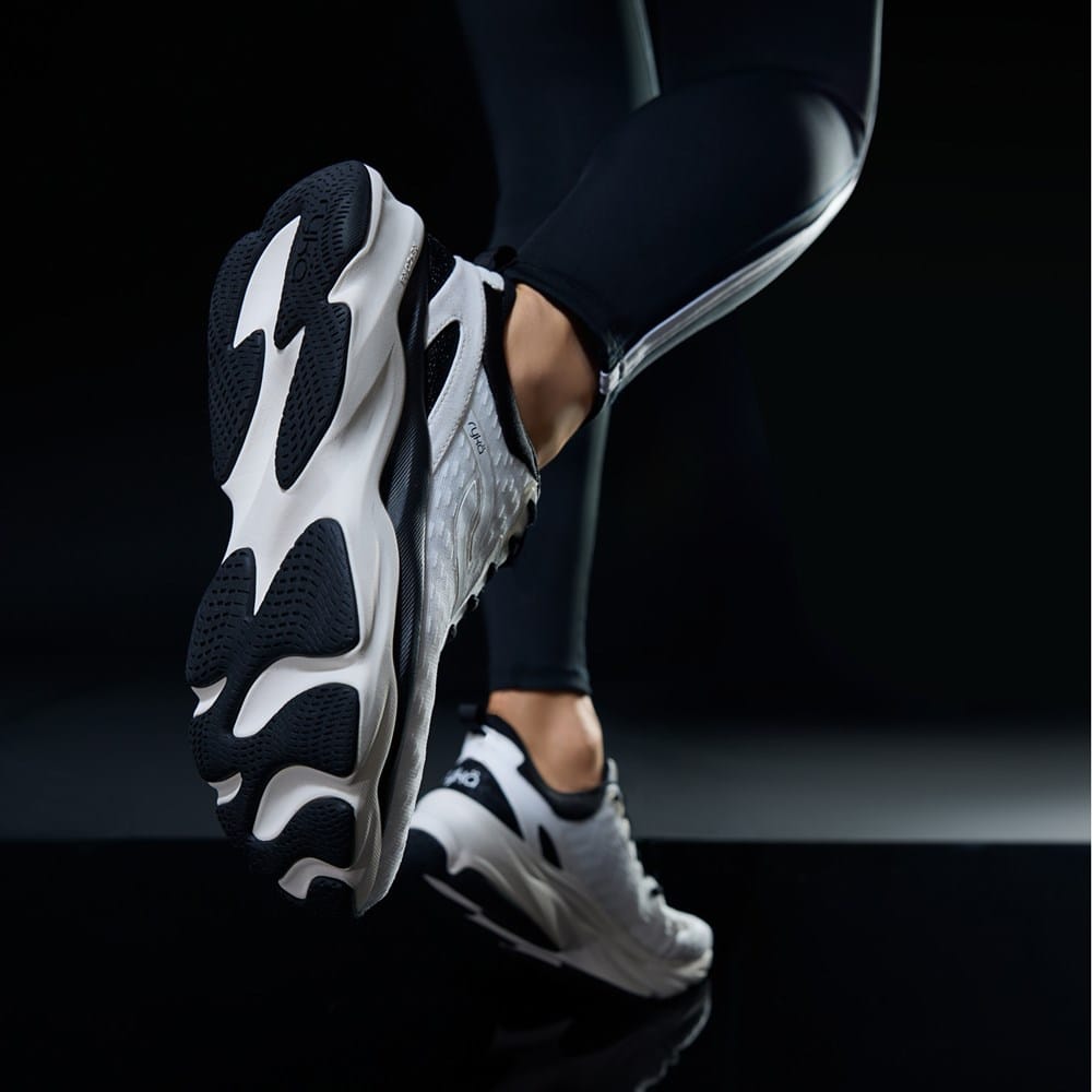 ryka RE-ZORB ハイカットトレーニングシューズ　　未使用に近い Rykä Rezorb Max Walking Sneaker | Womens Sneakers
